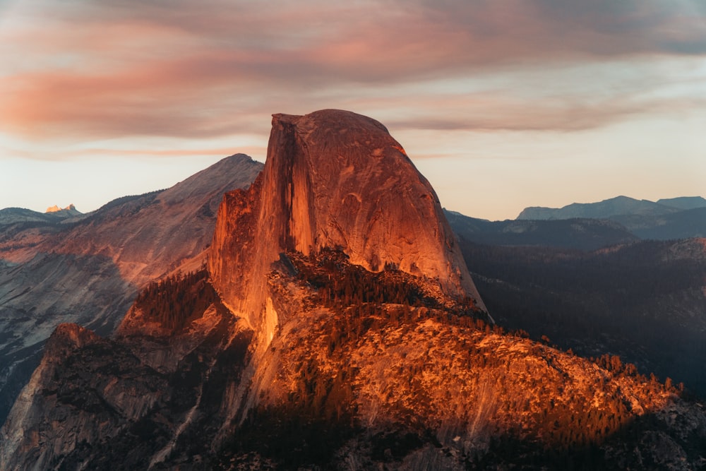 Fotografía aérea de montaña