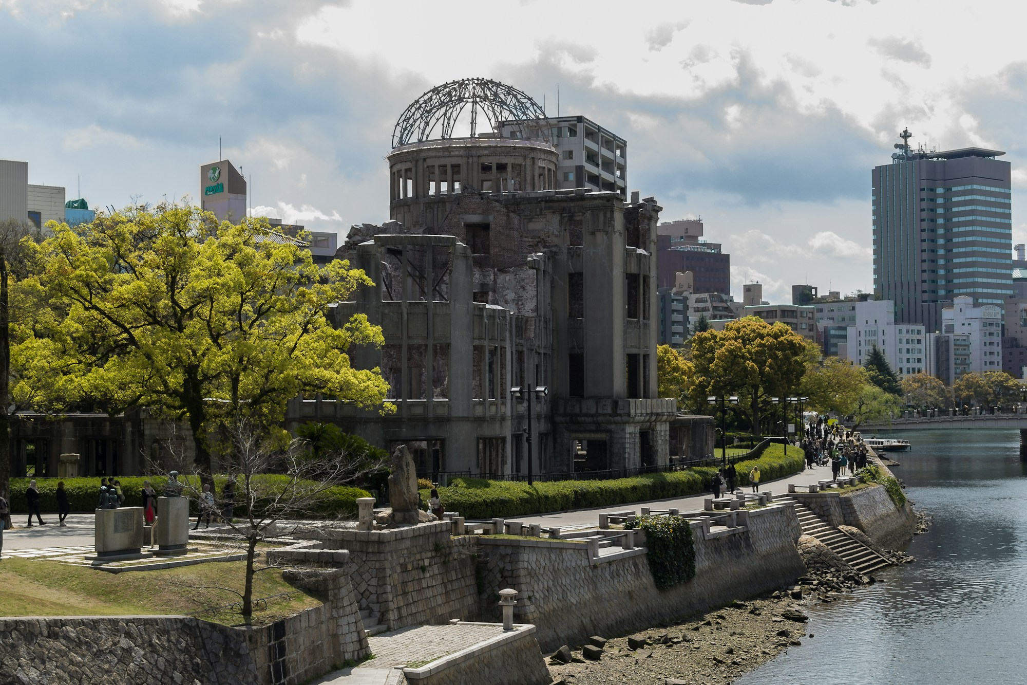 Hiroshima: Cultural Heritage and Festivals