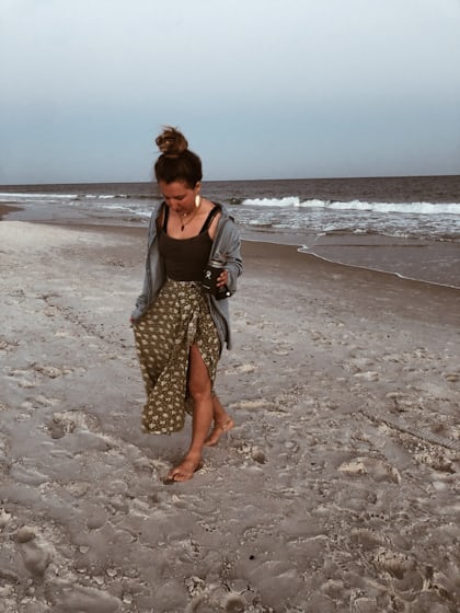 woman on seashore photo – Free Ocean Image on Unsplash