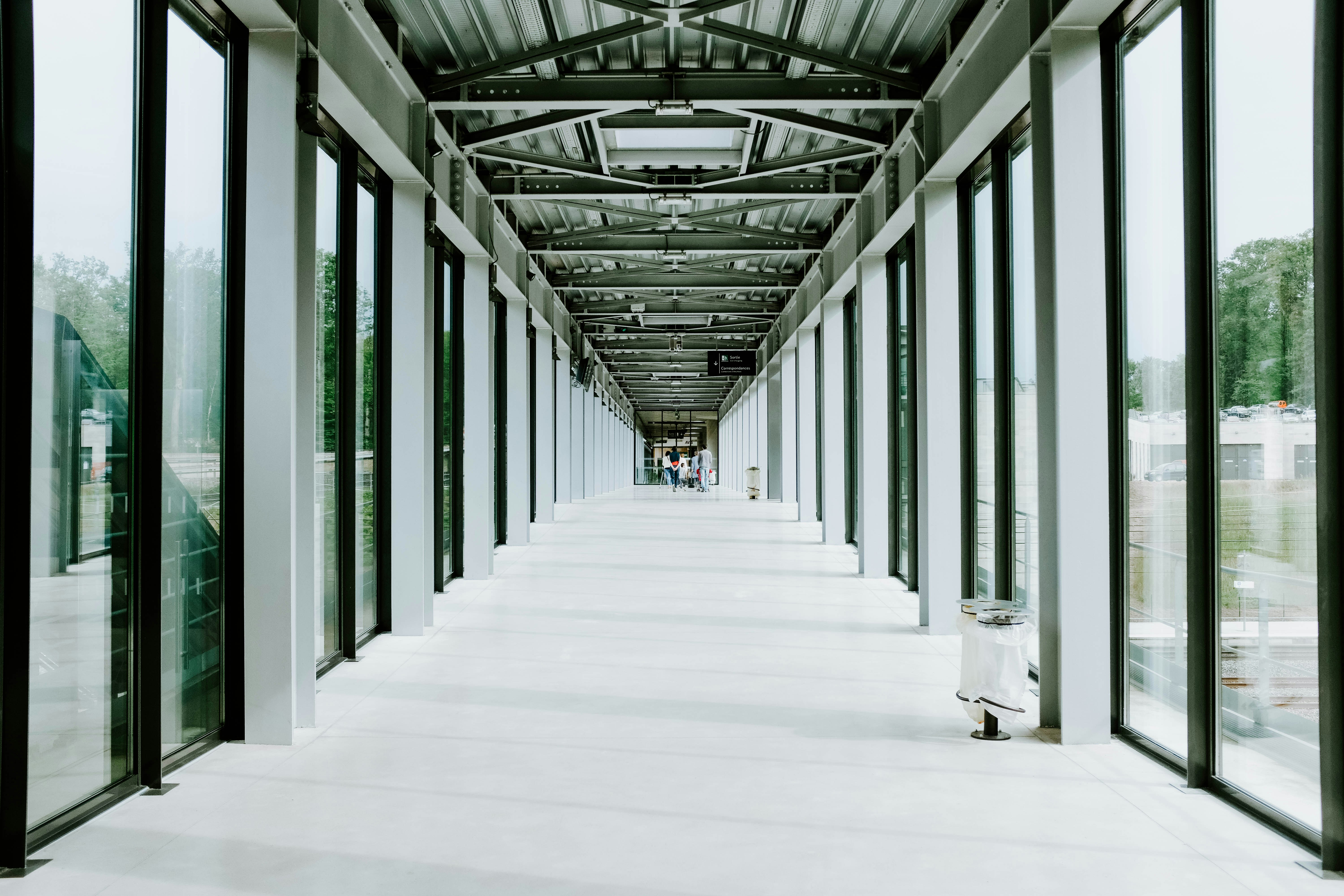 Photo by adrienolichon