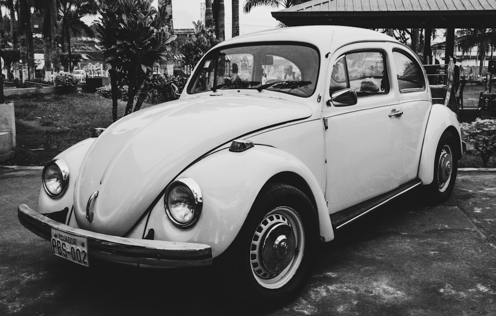 grayscale photography of Volkswagen Beetle