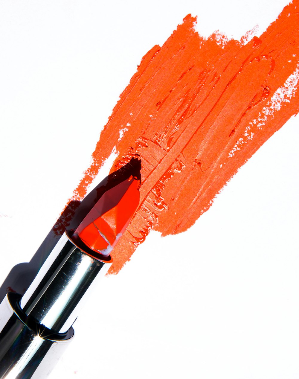 orange lipstick