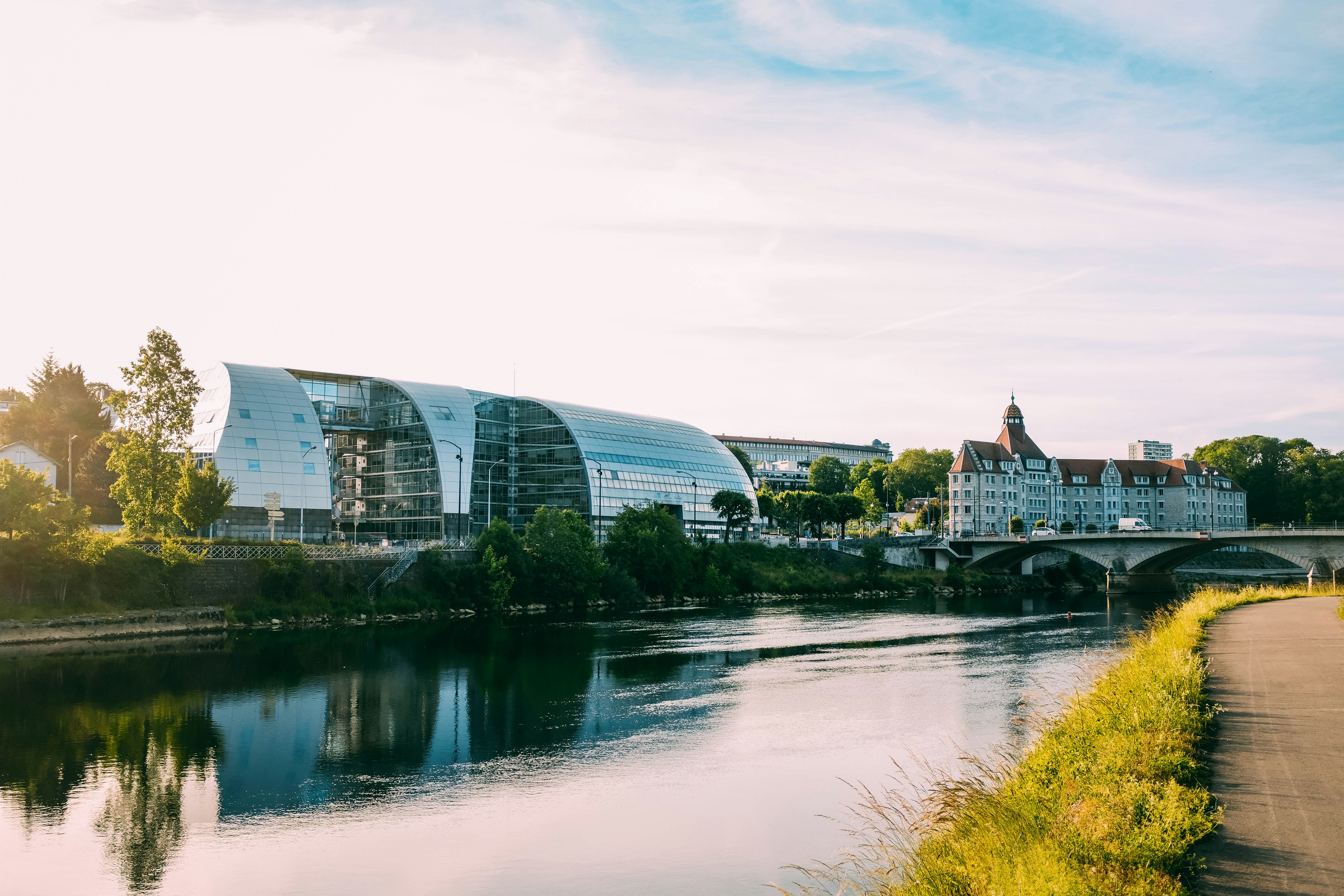 Photo by adrienolichon