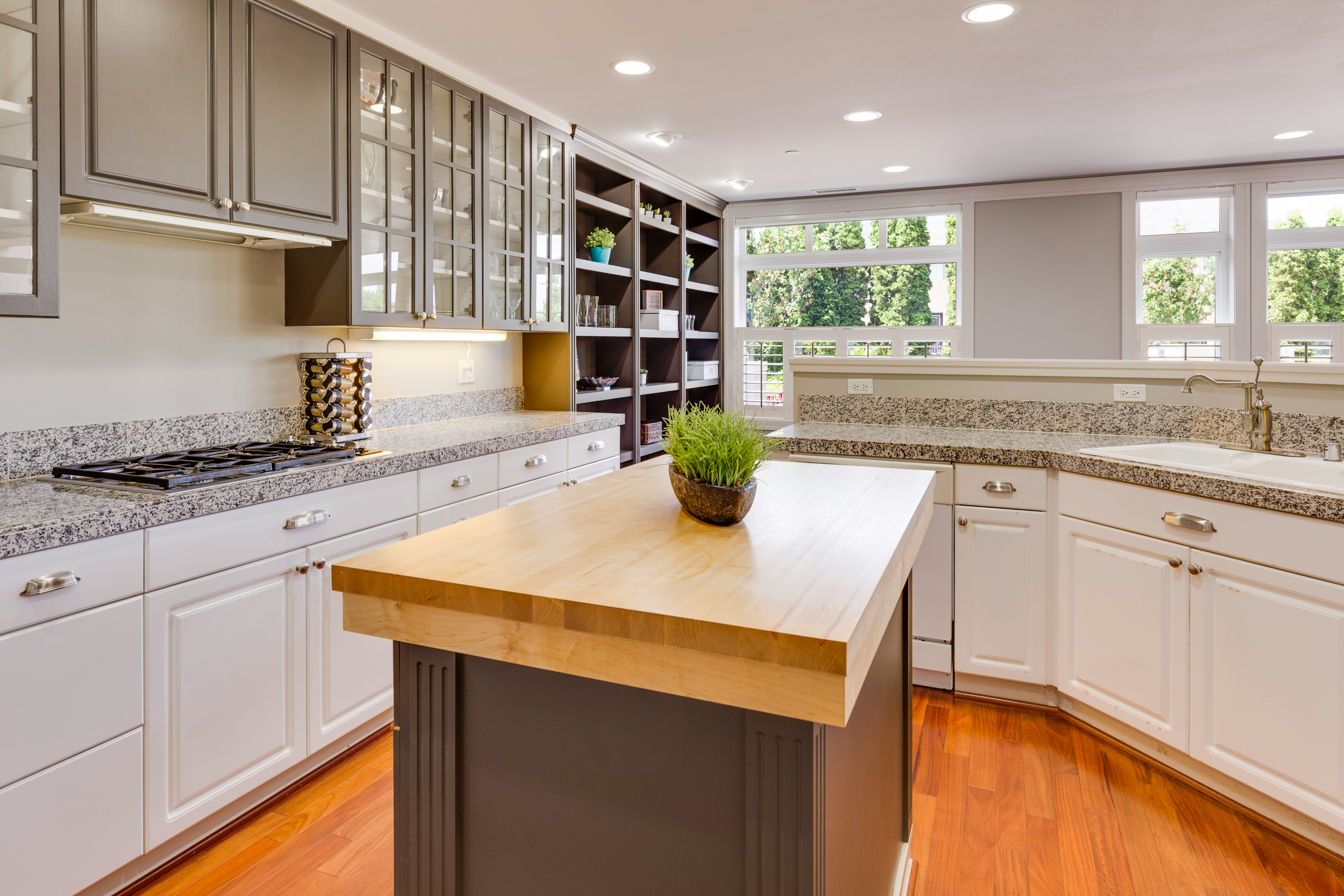Upgrade or Overspend? A Seller's Guide to Renovation Returns in the Parkview Market