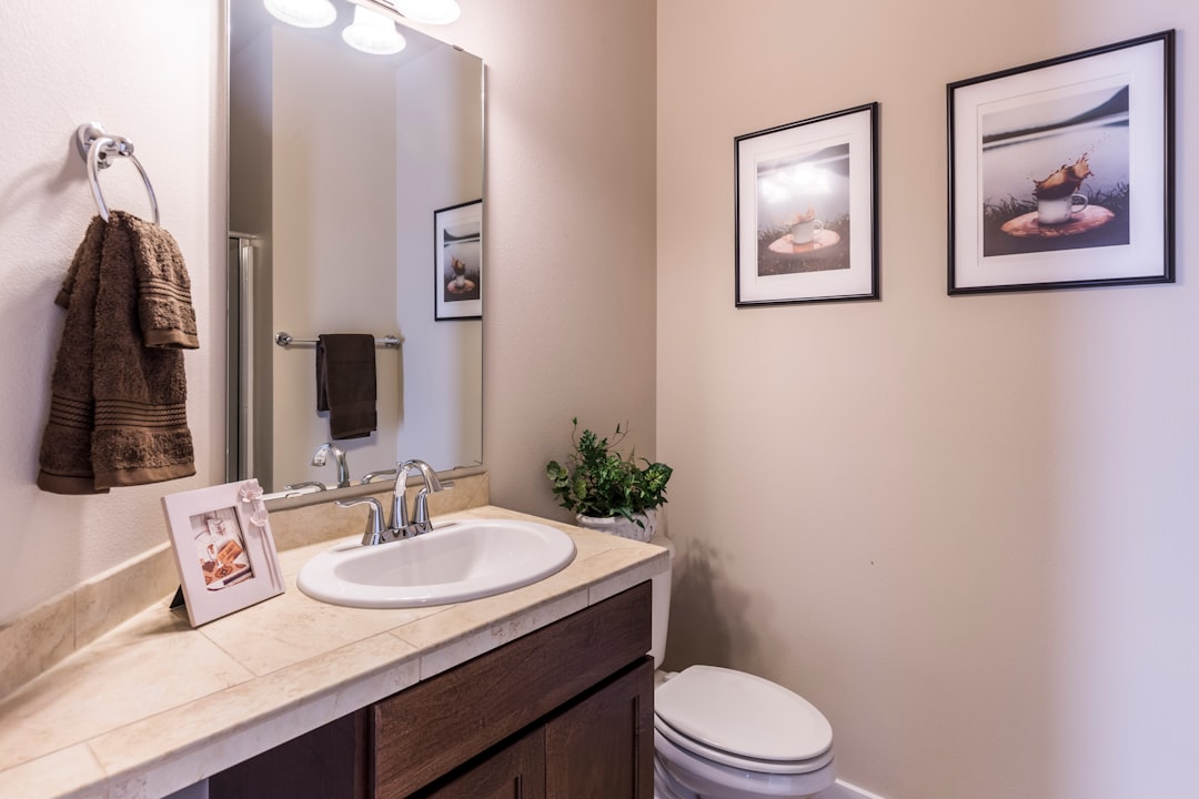 white vanity sink,