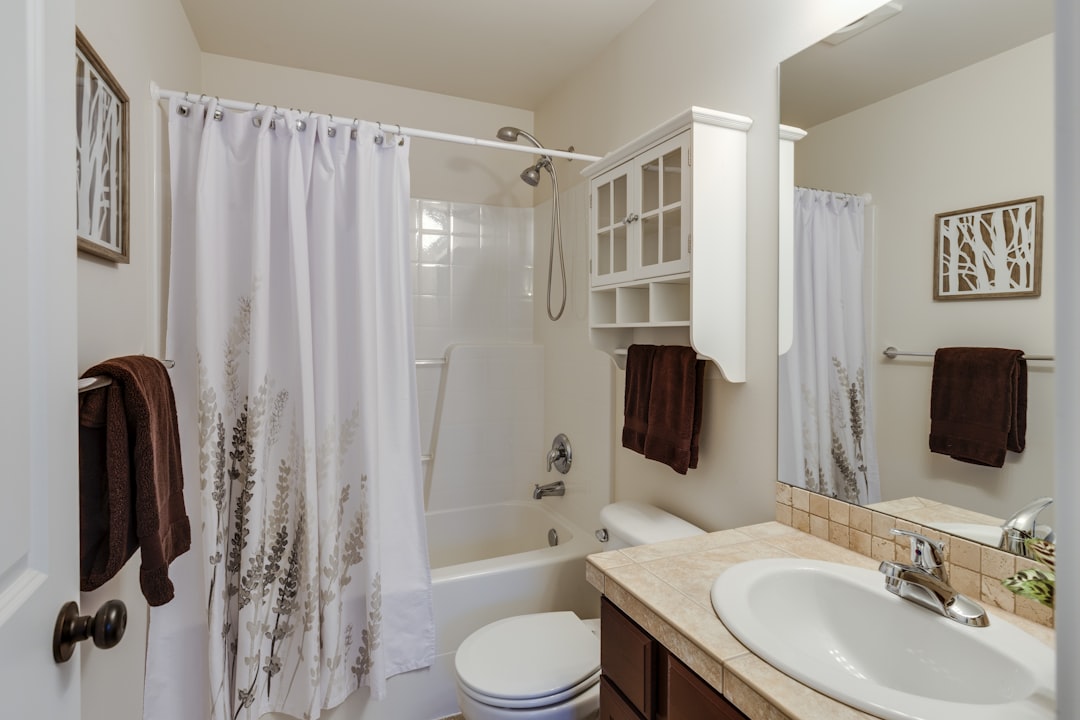 rectangular brown and white sink,