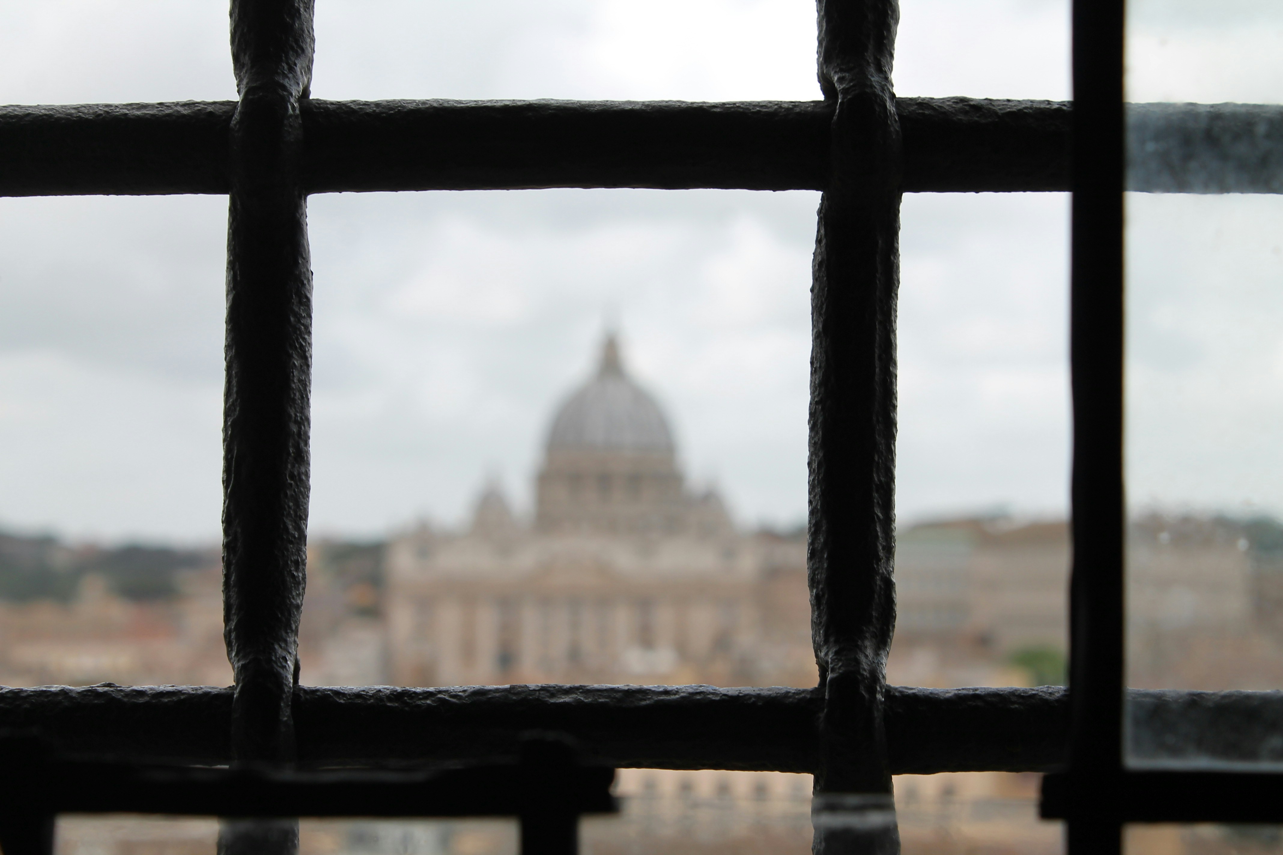 Pope Condemns War Economy Fueling Human Trafficking, Action Still Lacking