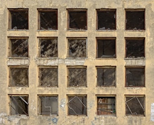 brown concrete building