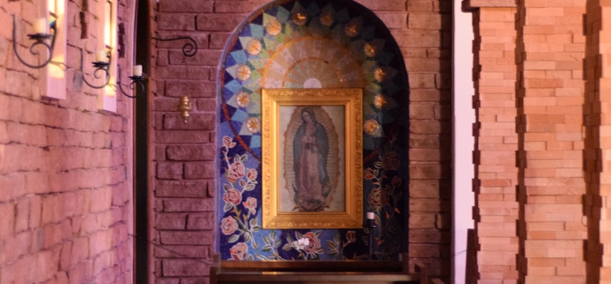 Catholic Crafting: Our Lady of Guadalupe Wreath