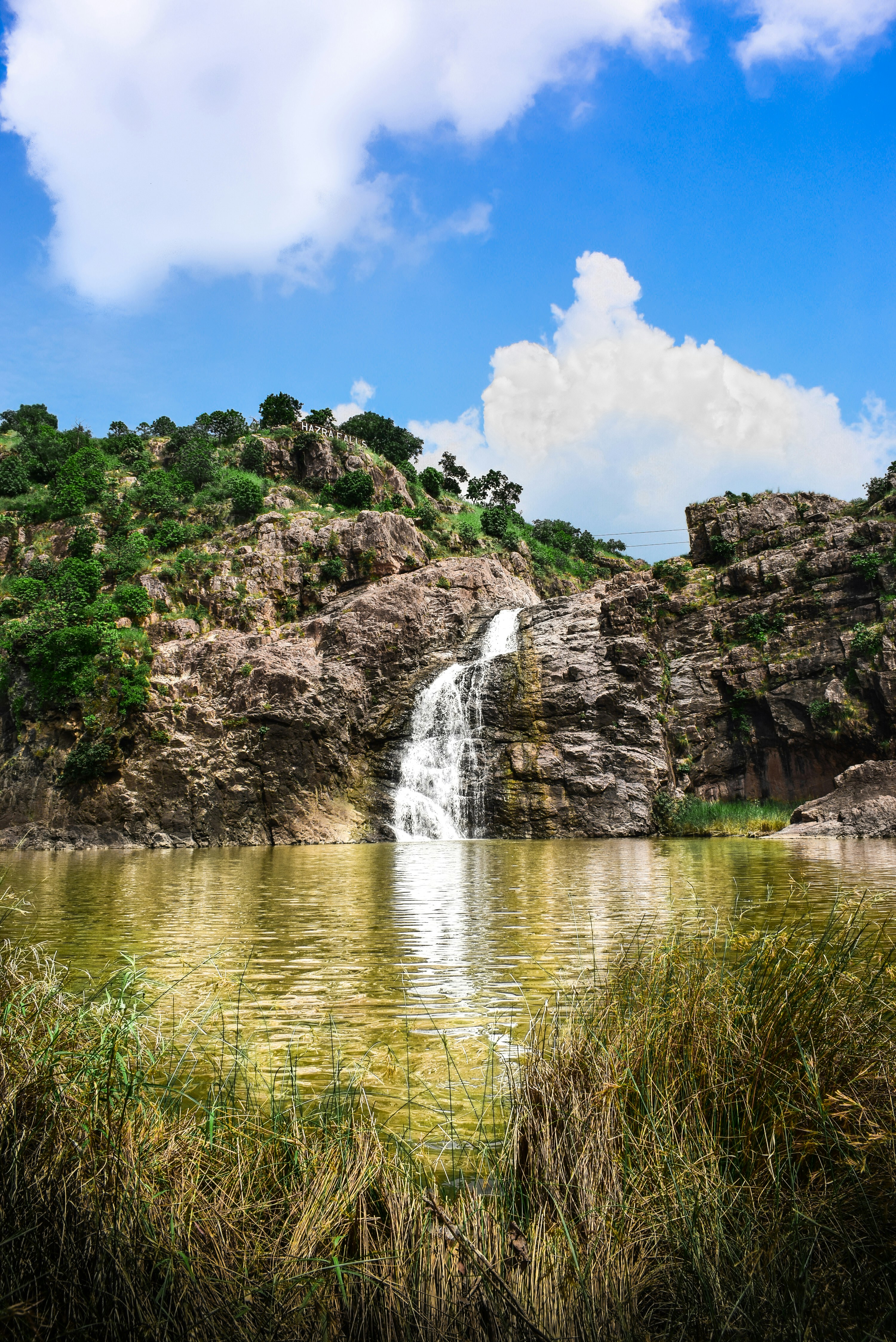 waterfalls during daytime
