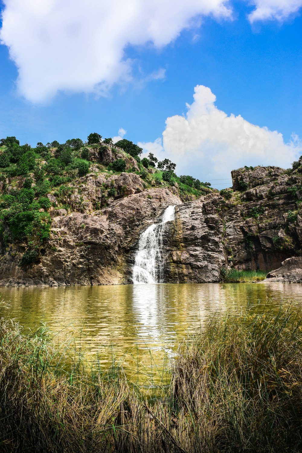 waterfalls during daytime