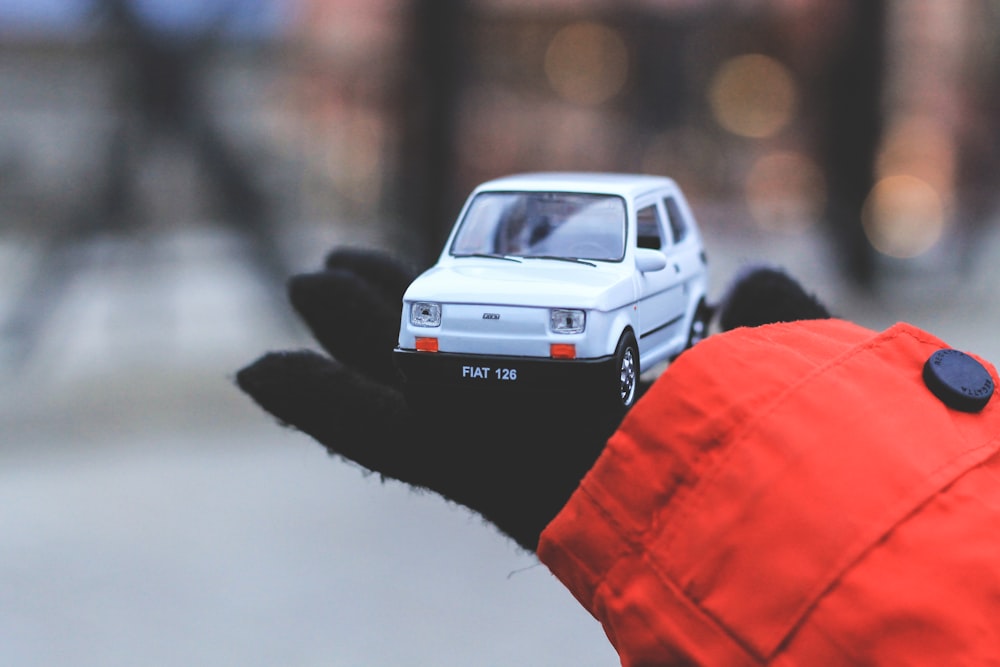 white SUV die-cast metal scale model