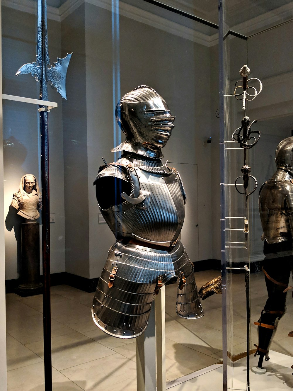 gray plate armor decor