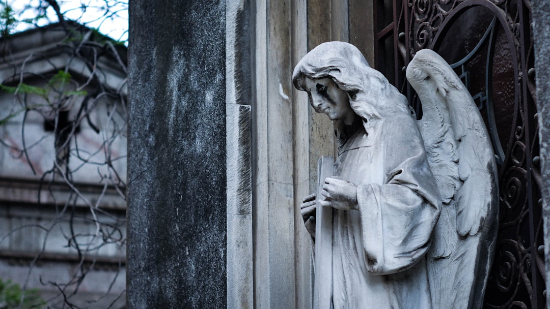 angel statue,