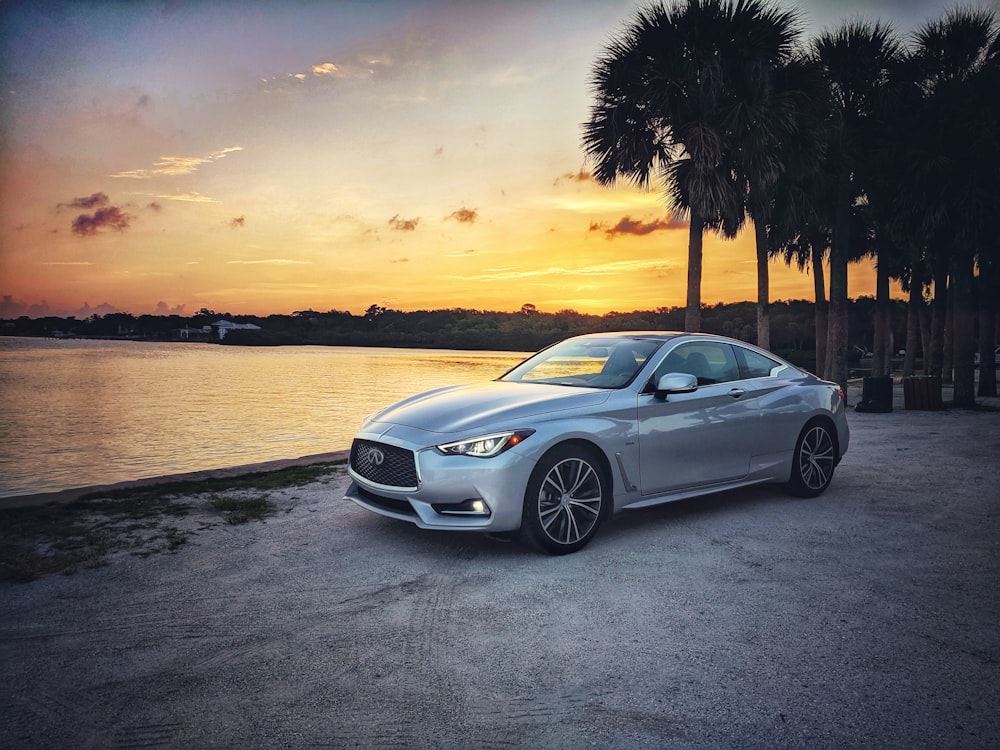 silver Infiniti coupr