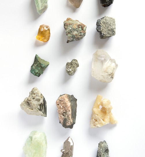 assorted-color stone lot