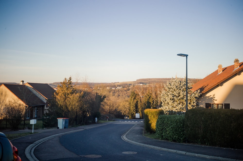 a street with a curve in the middle of it