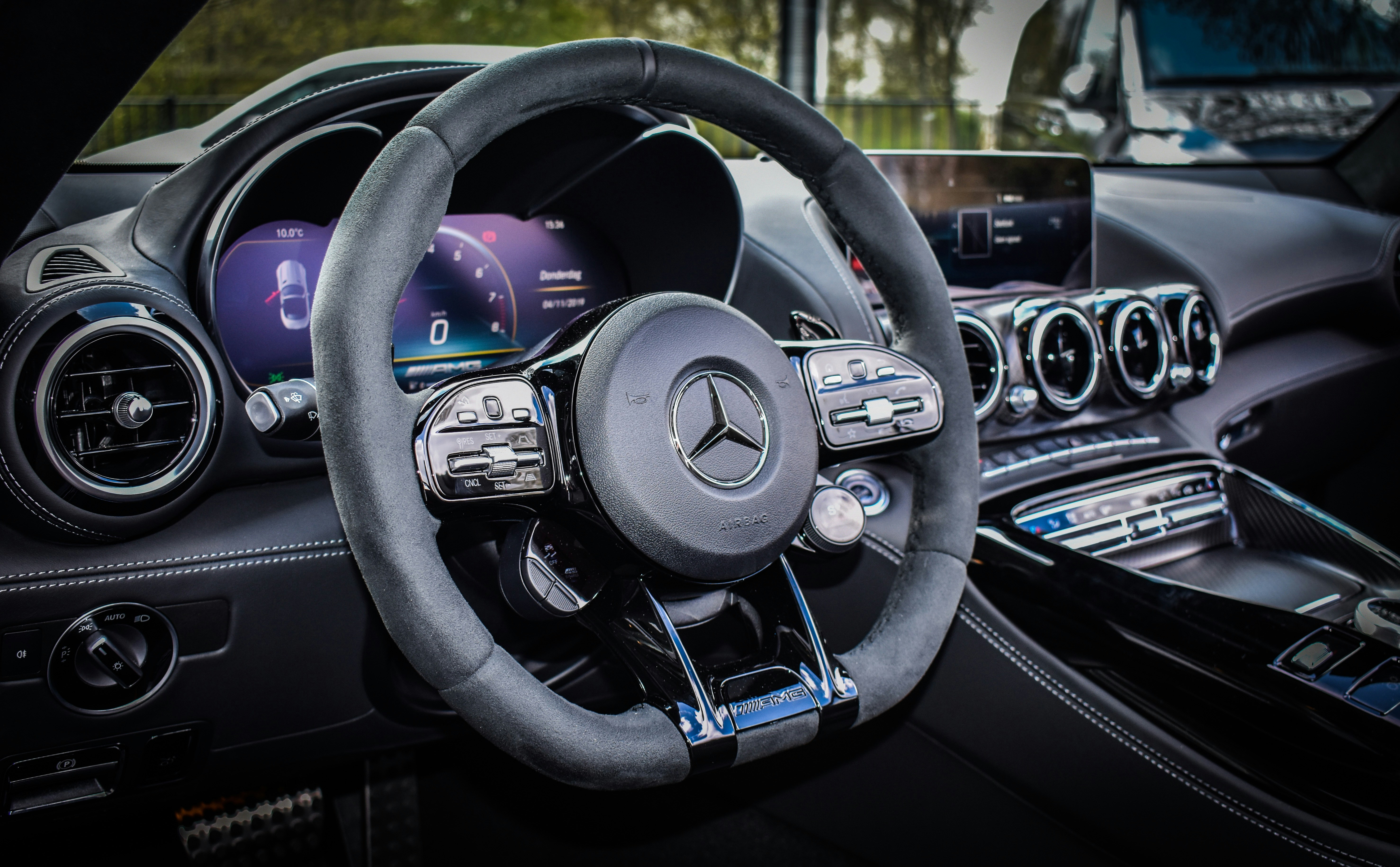 Mercedes, Audi ou BMW: Qual é a Melhor Escolha para 2025?