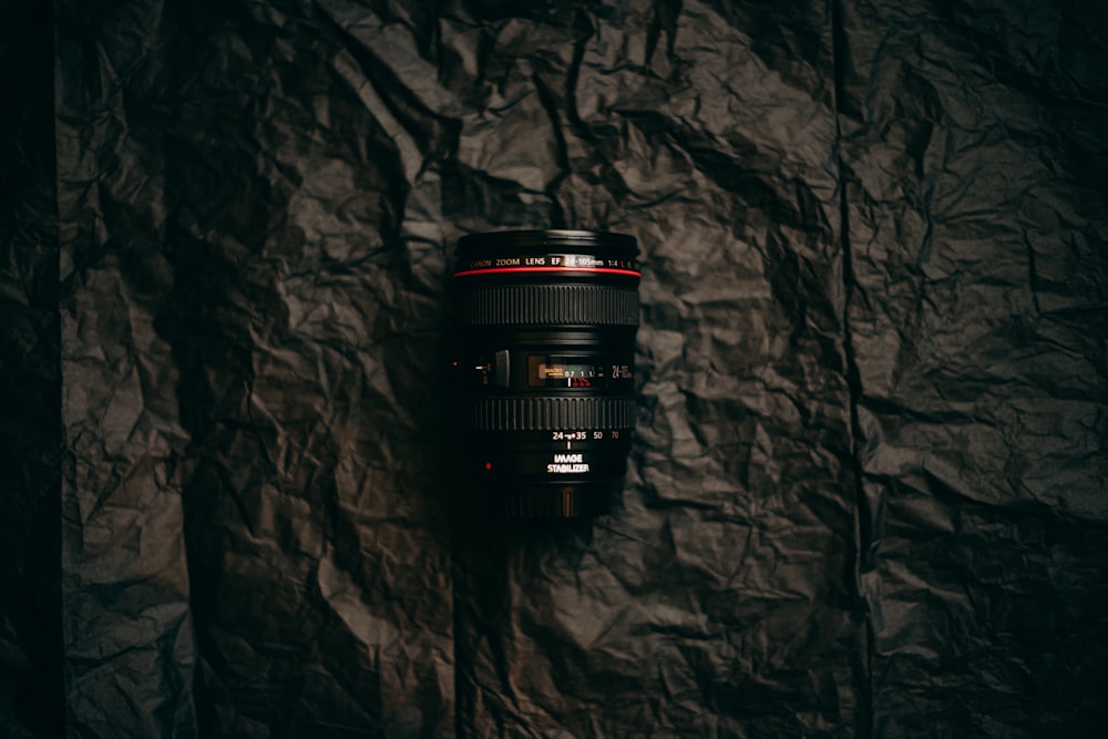 black camera zoom lens
