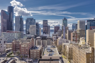 landscape photo of a city skyline