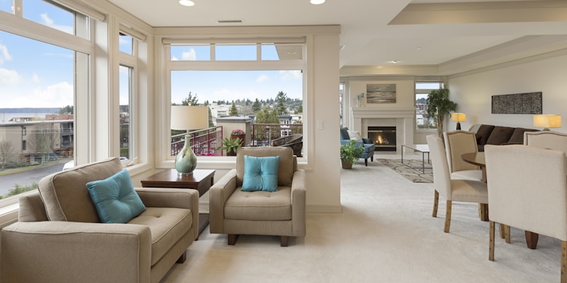 Staged living room to sell home faster