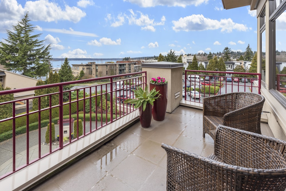 100 Balcony Pictures Download Free Images On Unsplash