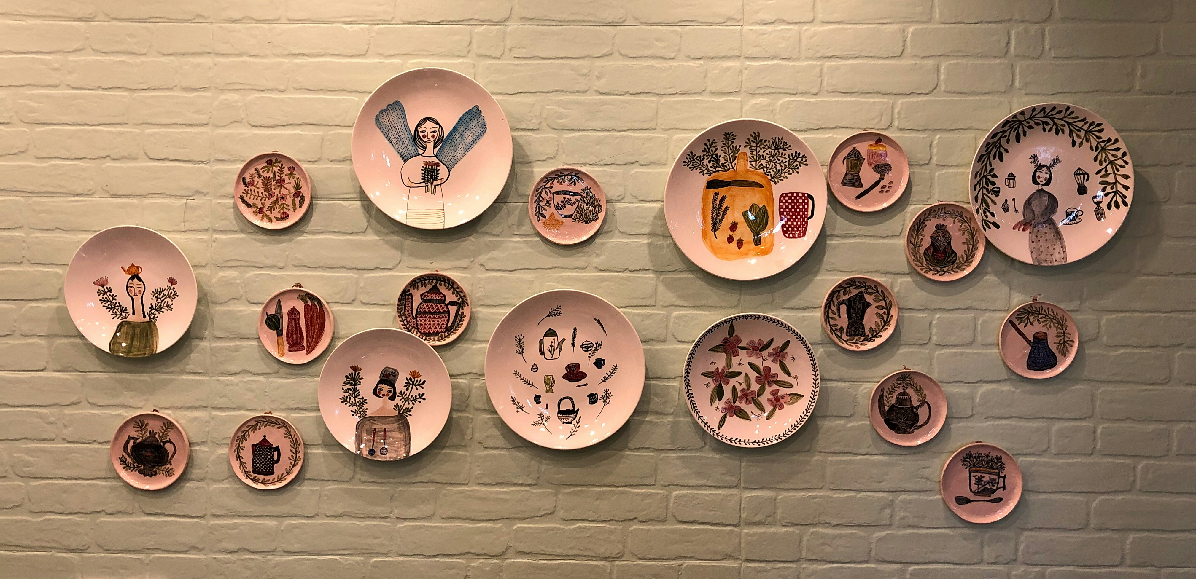 round wall decor lot