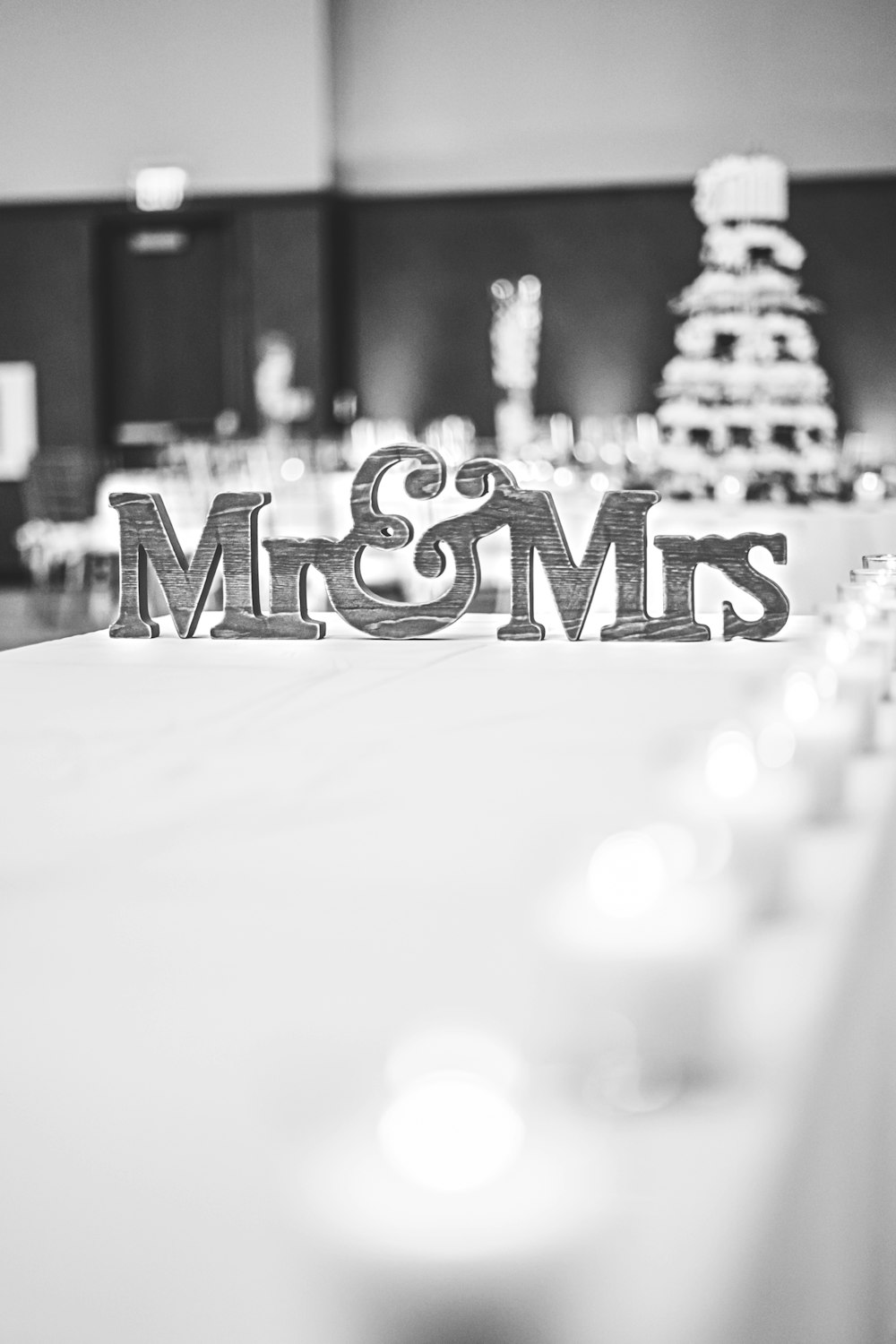 Mr & Mrs freestanding letters