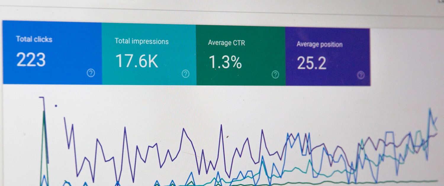 KPIs zur Messung des SEO-Erfolgs monitor screengrab