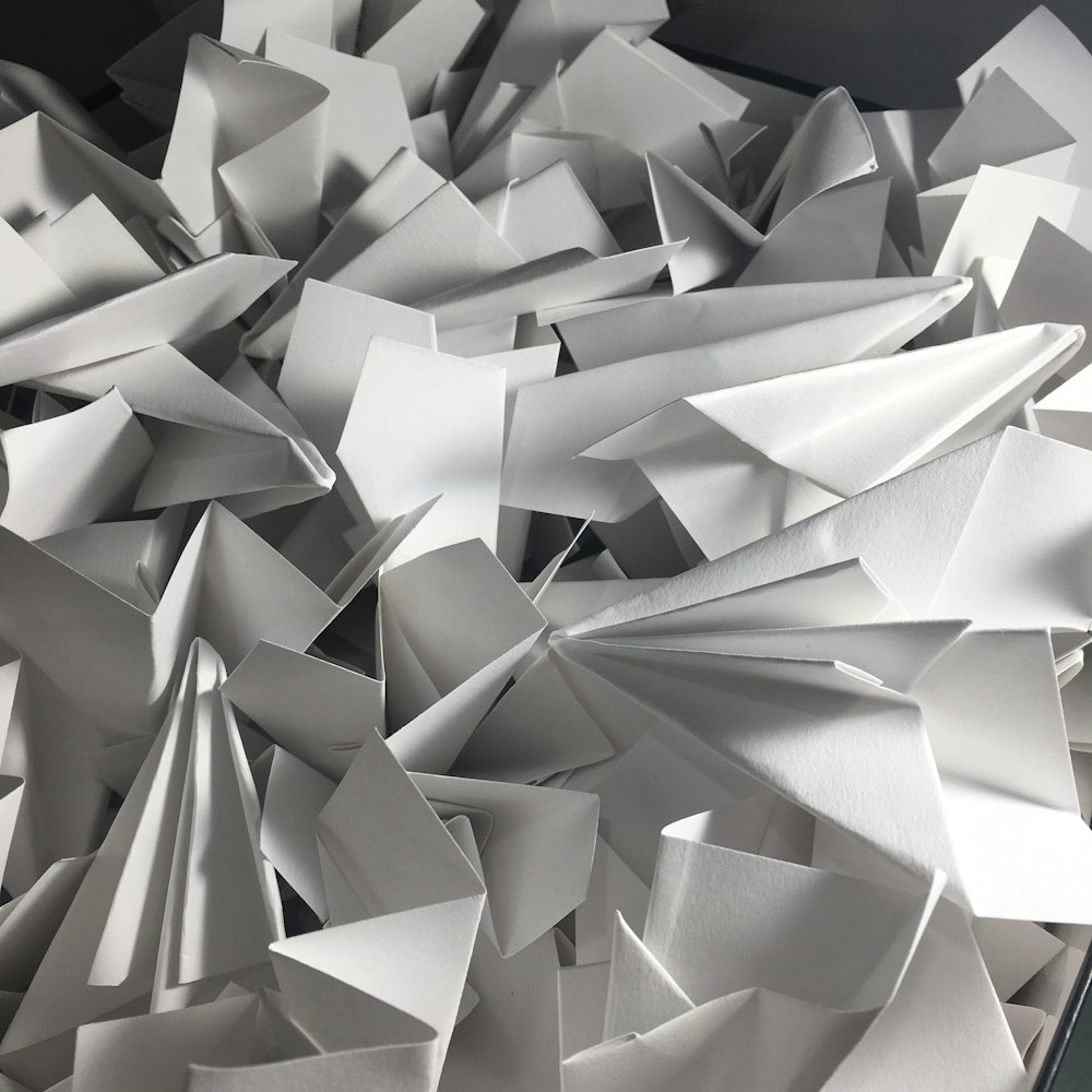 Lot d’origami avion blanc