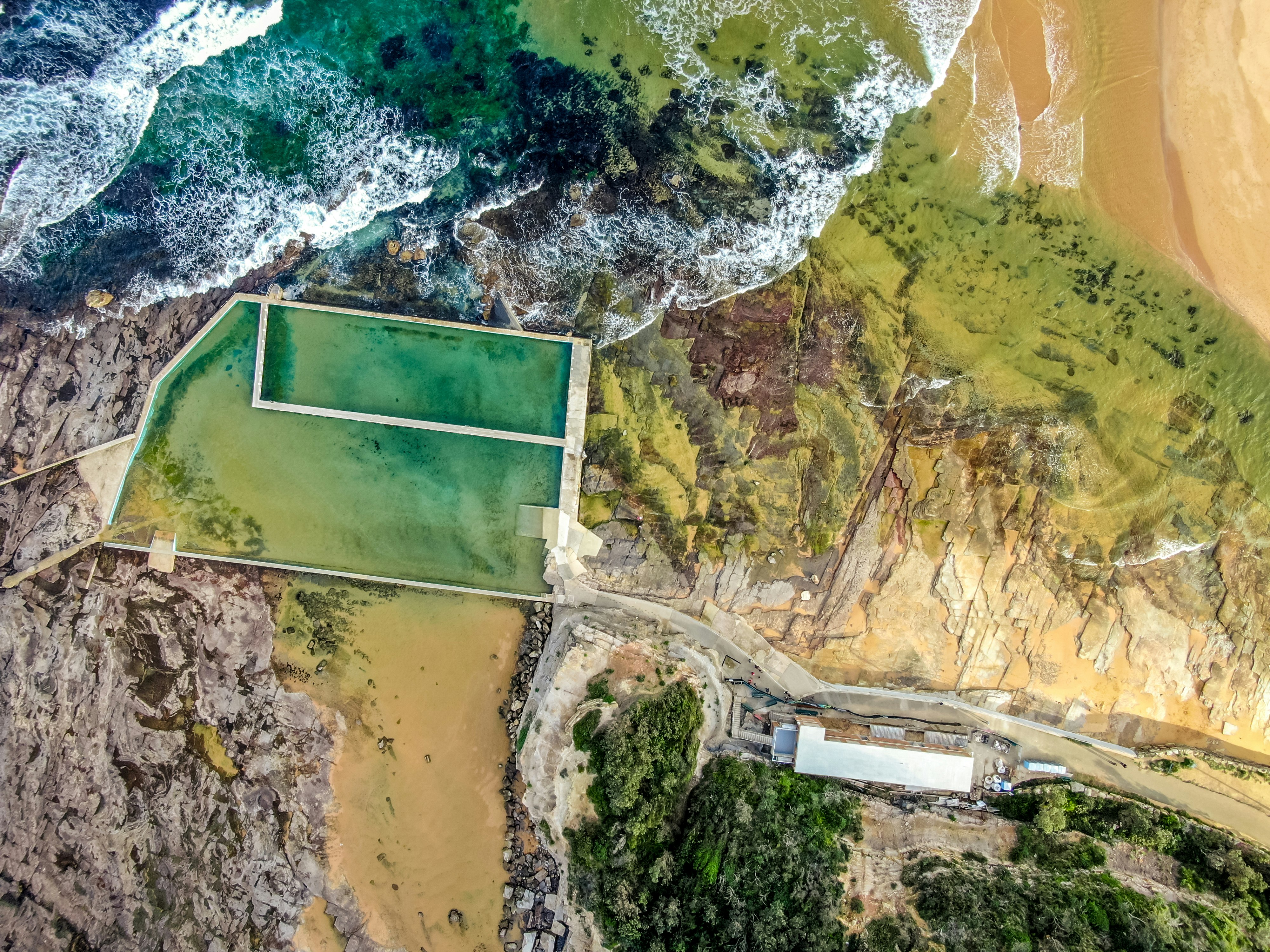 aerial photo of beach