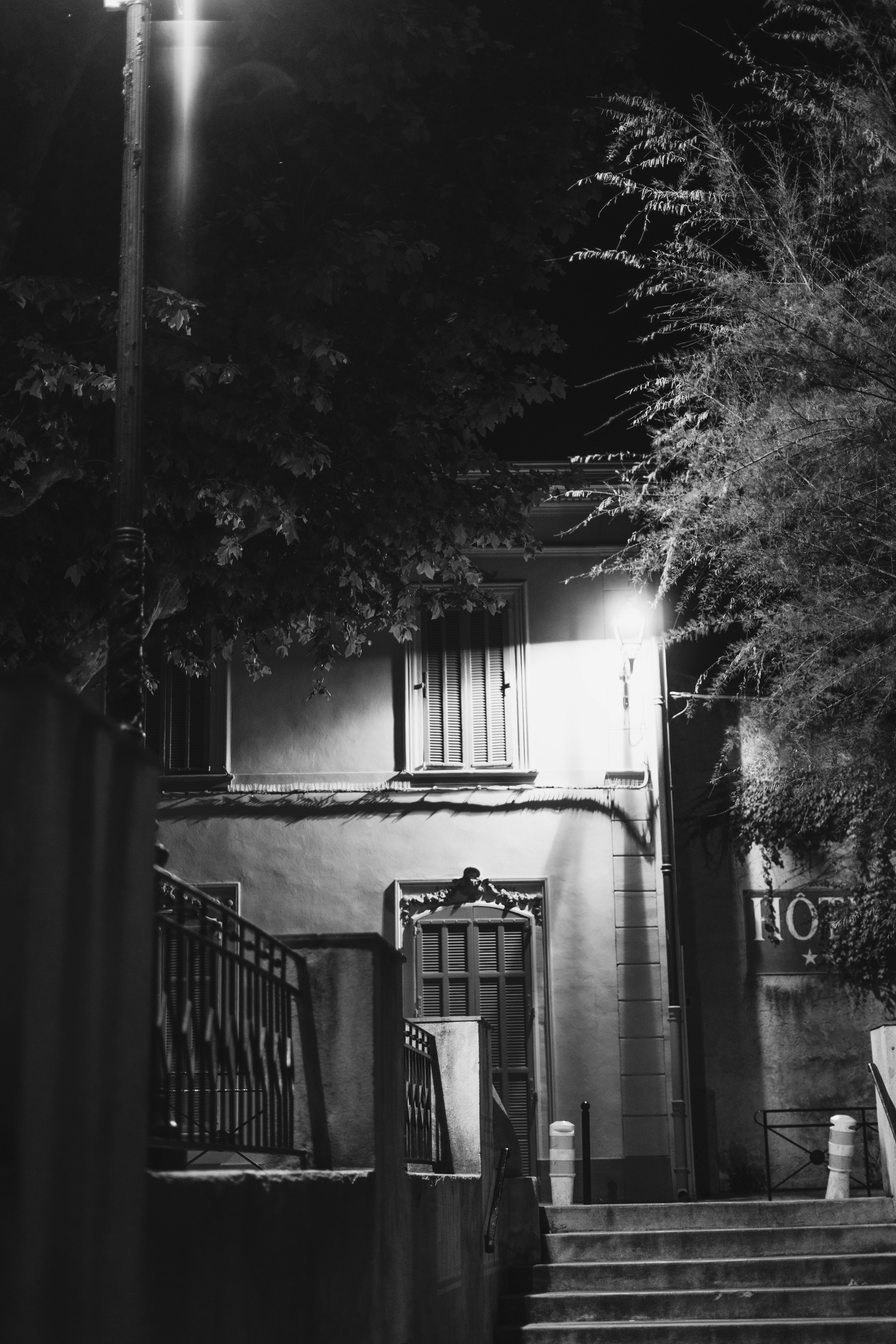 Photo by vbk_media