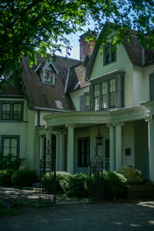 Charming Cottage in Tampa