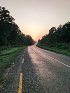 open road during daytime