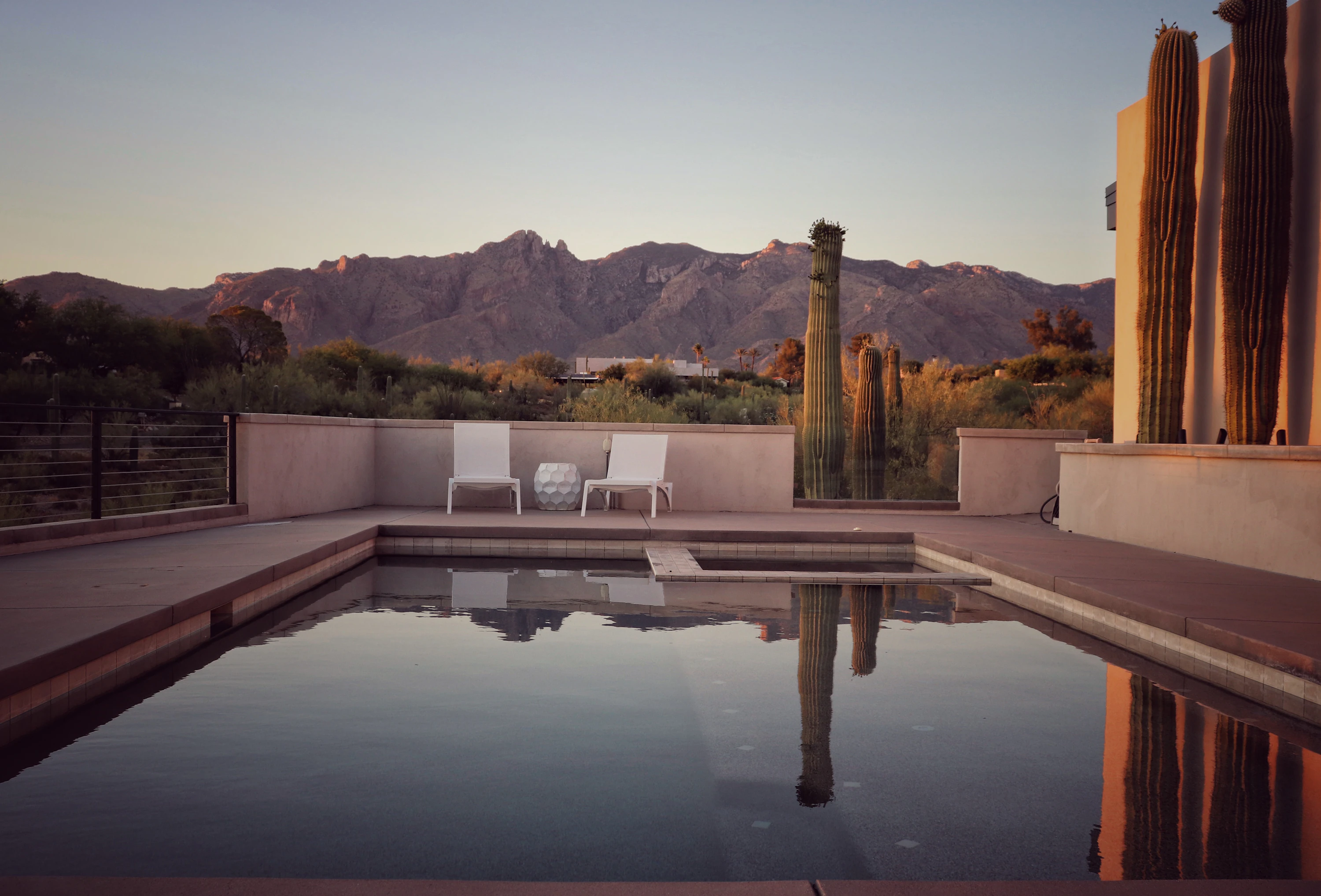 Warm luxury residential home and pool in the Arizona desert