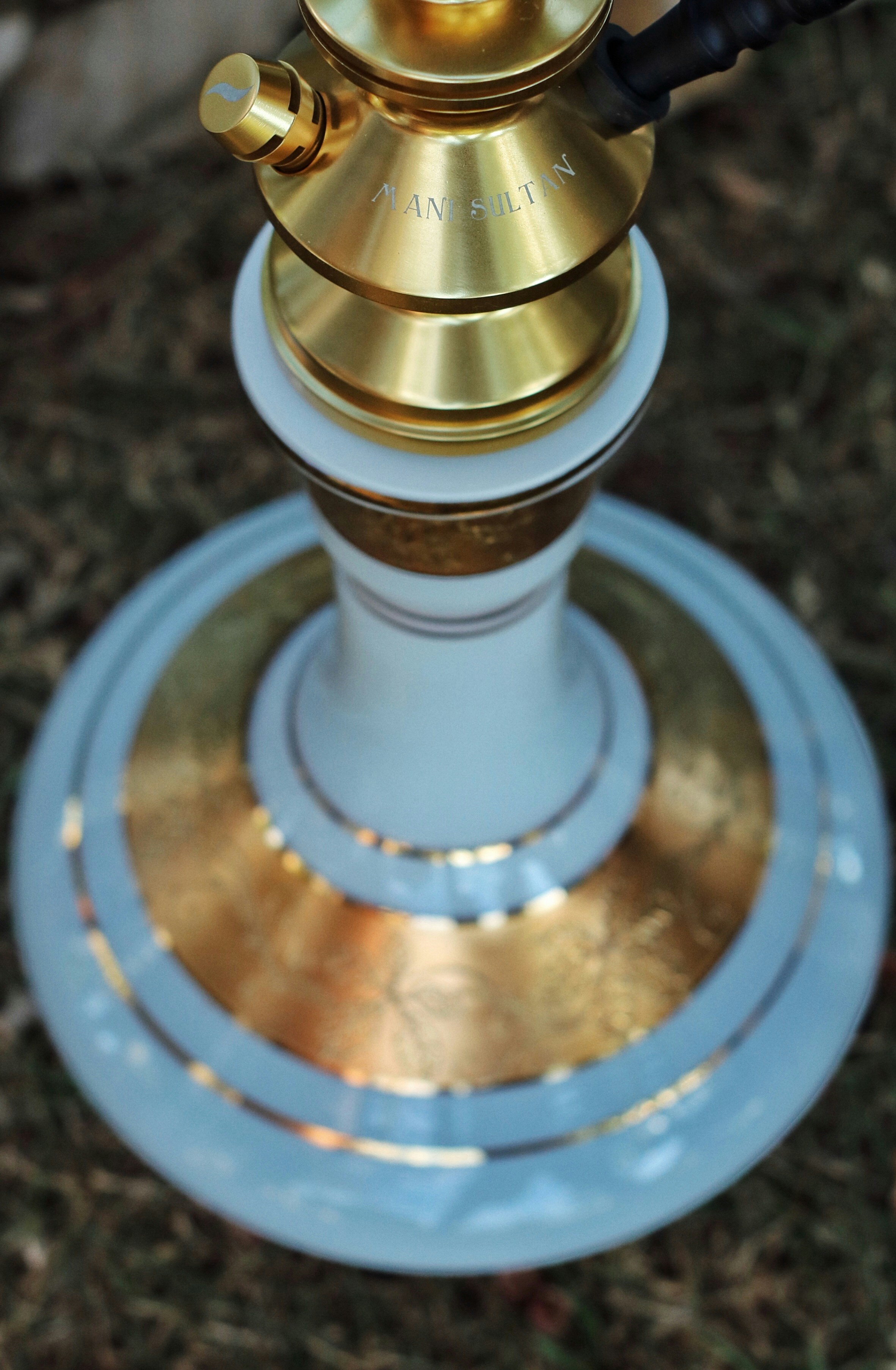 金と白の水ギセルベース