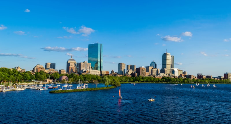 Boston Quincy华人社区New England三家庭建筑——华人购房贷款