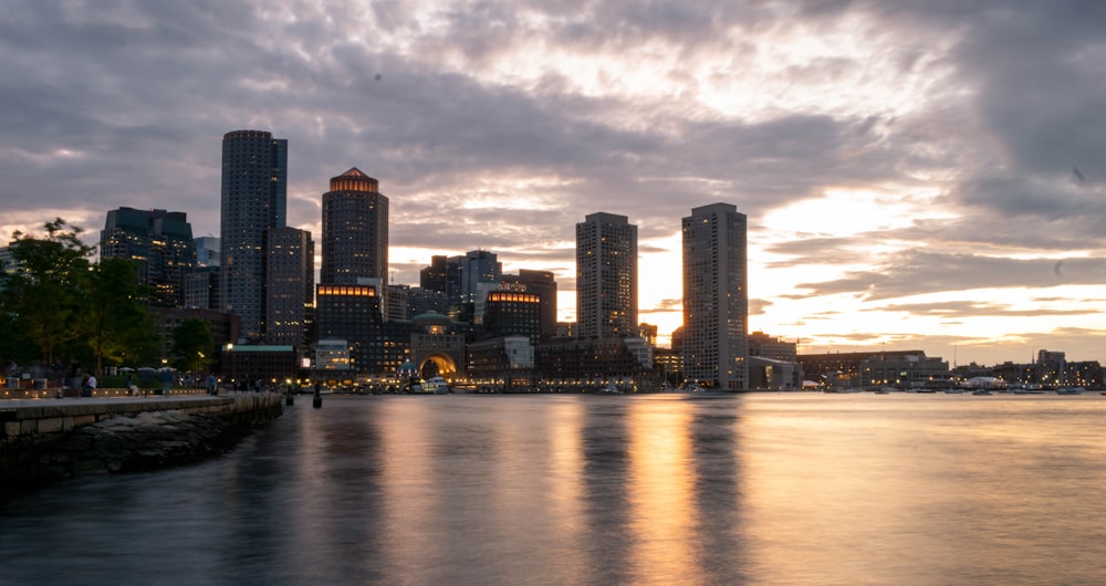 landscape photo of a city skyline