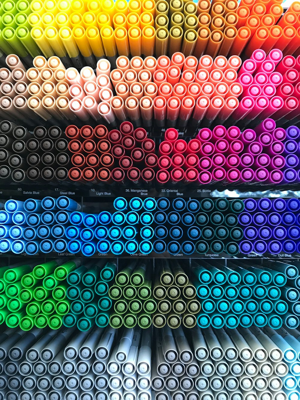 assorted-color marker lot