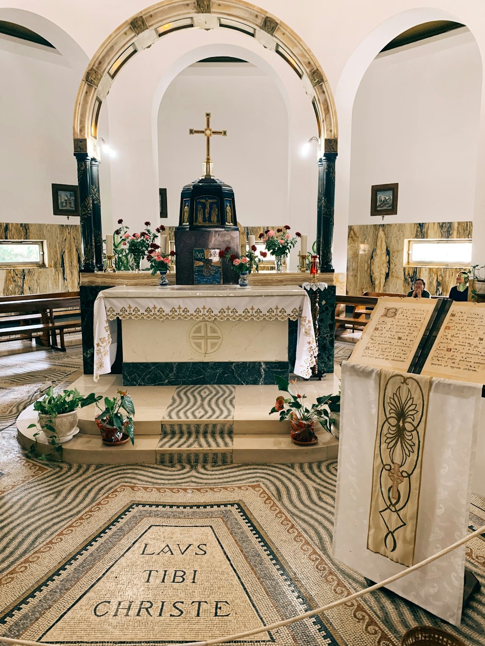 Church Altar Pictures Download Free Images On Unsplash