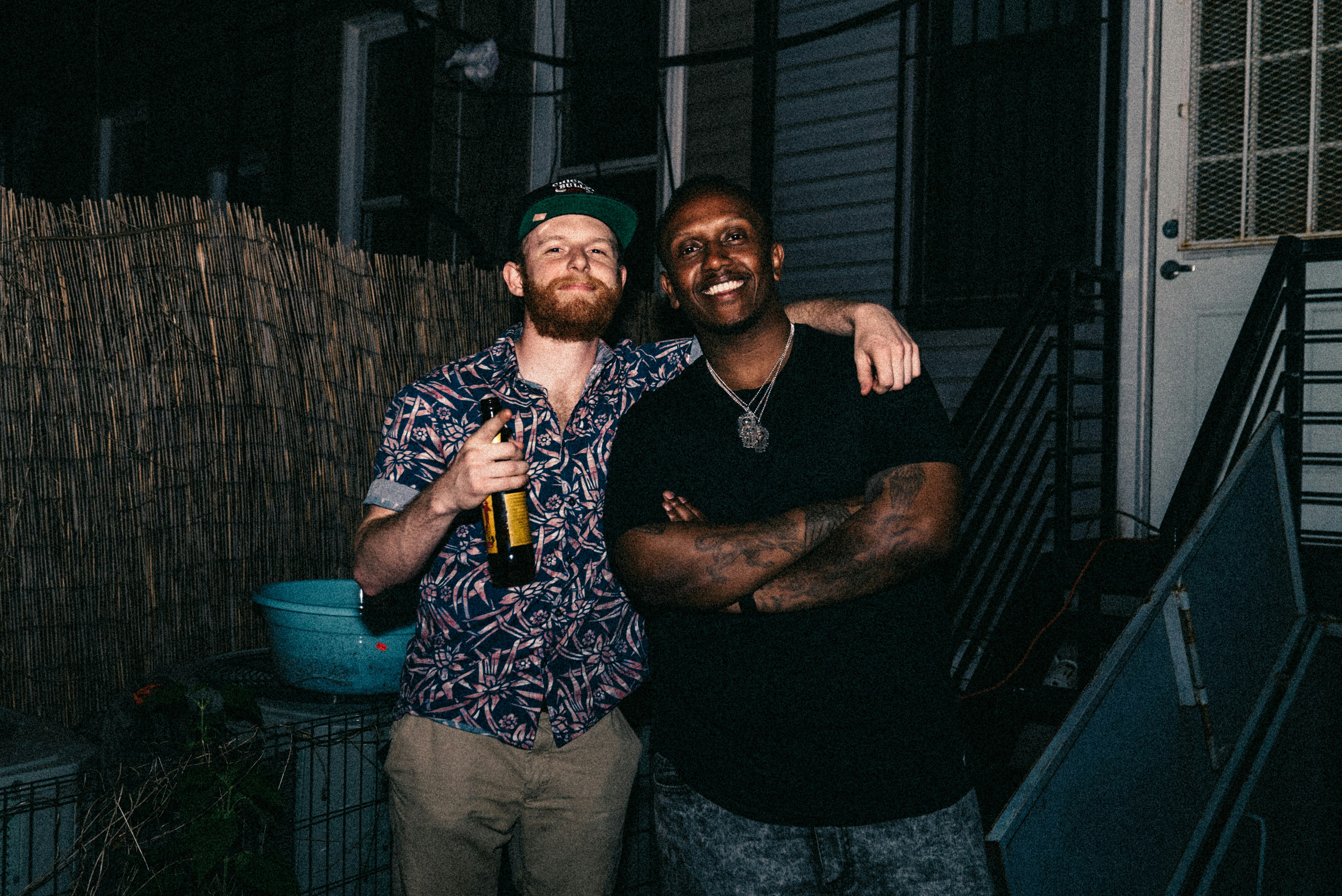 man wearing black t-shirt photo – Free Human Image on Unsplash