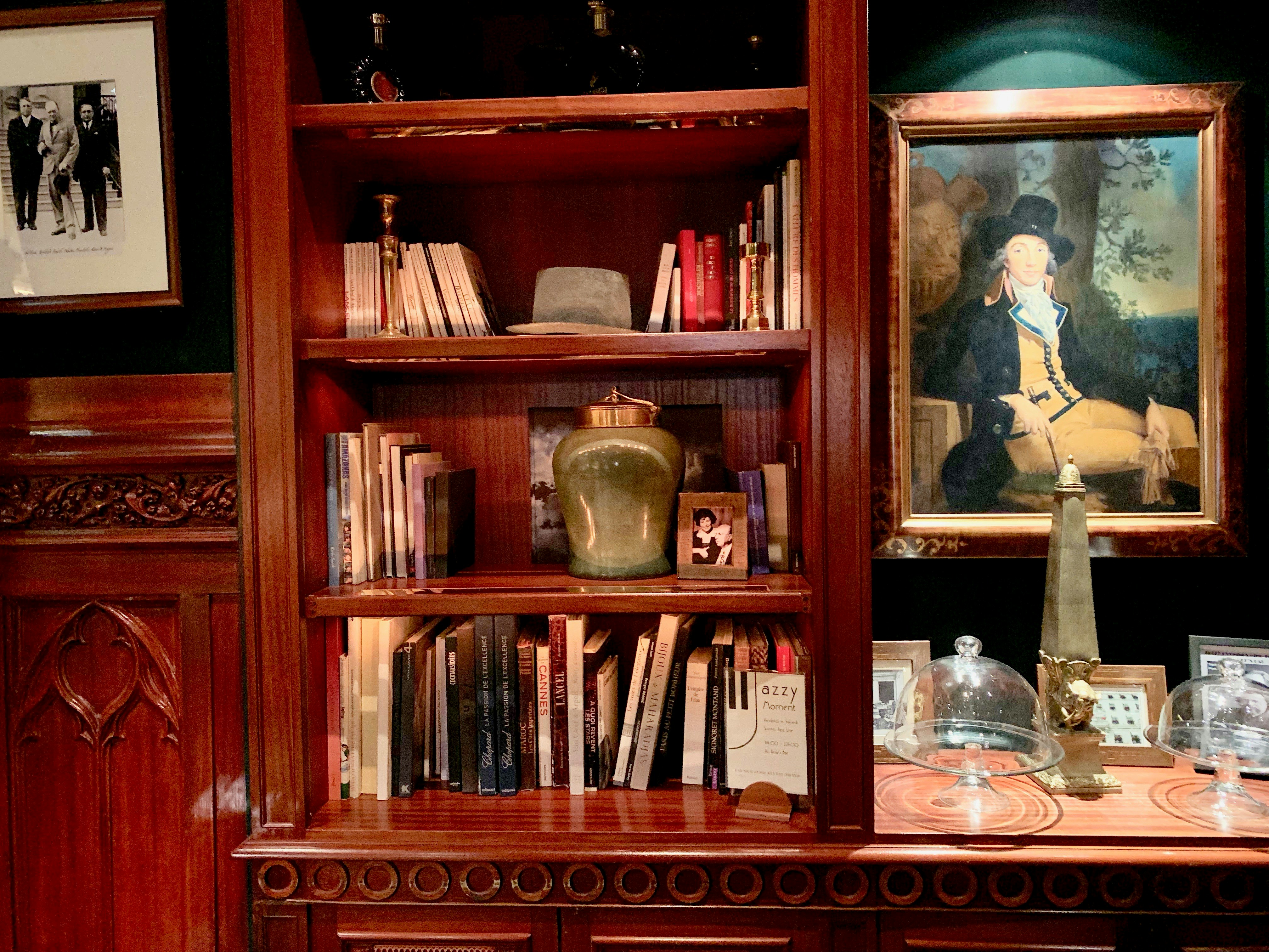 Assorted Title Book Lot Photo Free Furniture Image On Unsplash