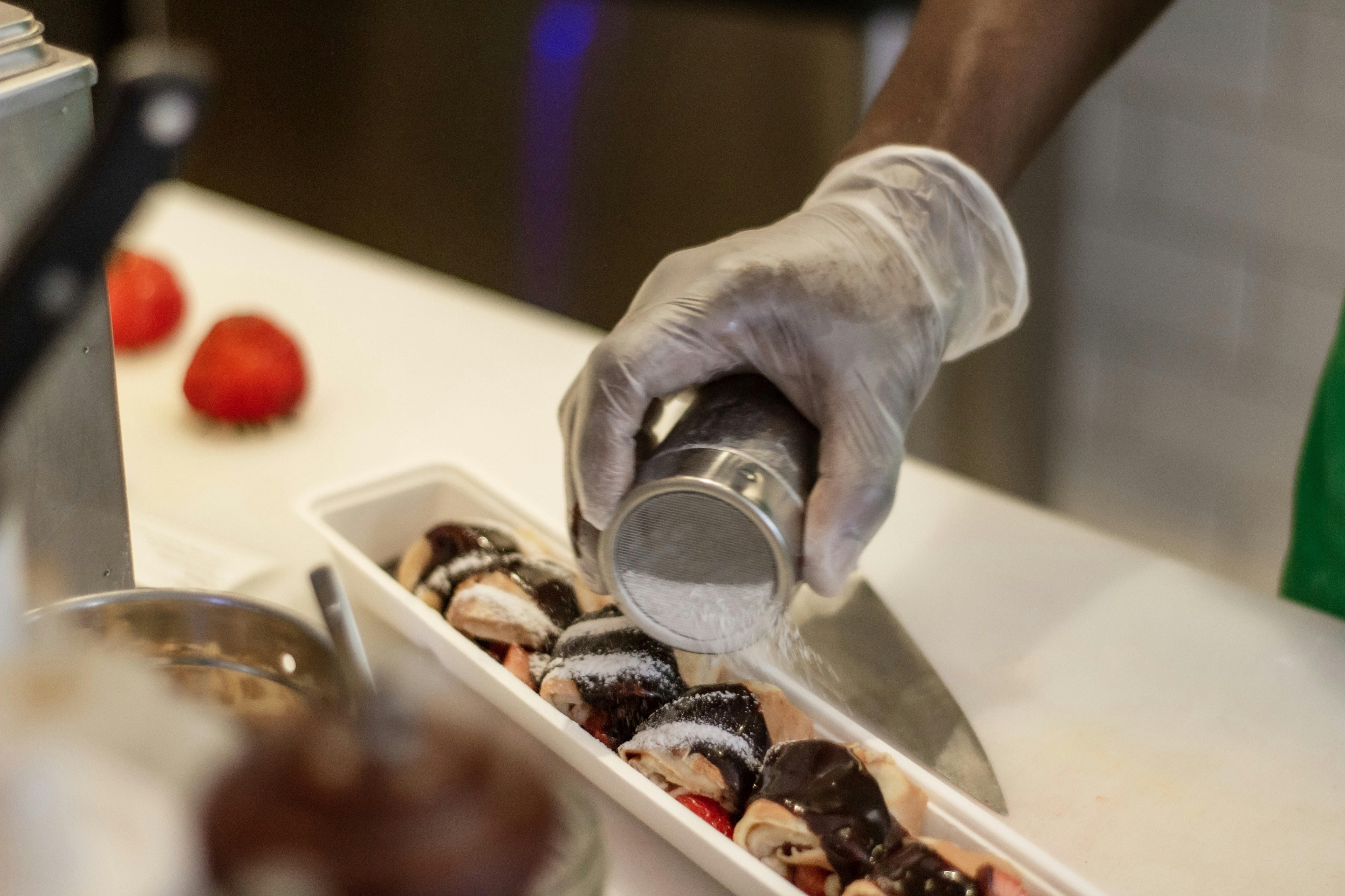 baked pastry sprinkled with sugar, 