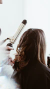 Klientka Flare Studio ze stylizacją włosów