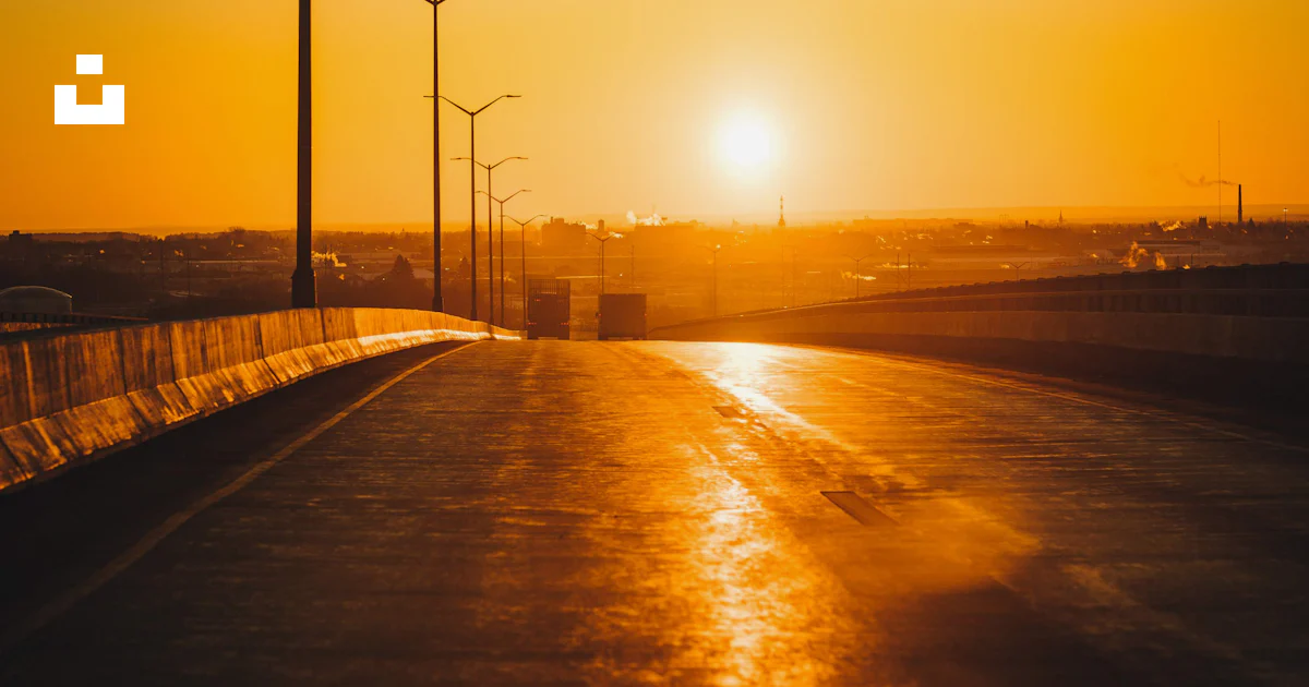 Black road path photo – Free Light Image on Unsplash