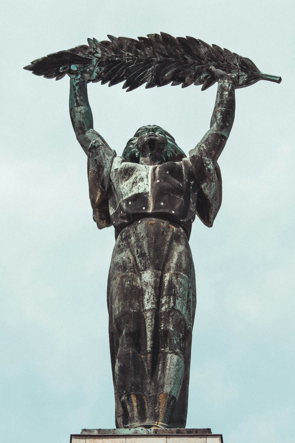 ブダペストの自由の女神像