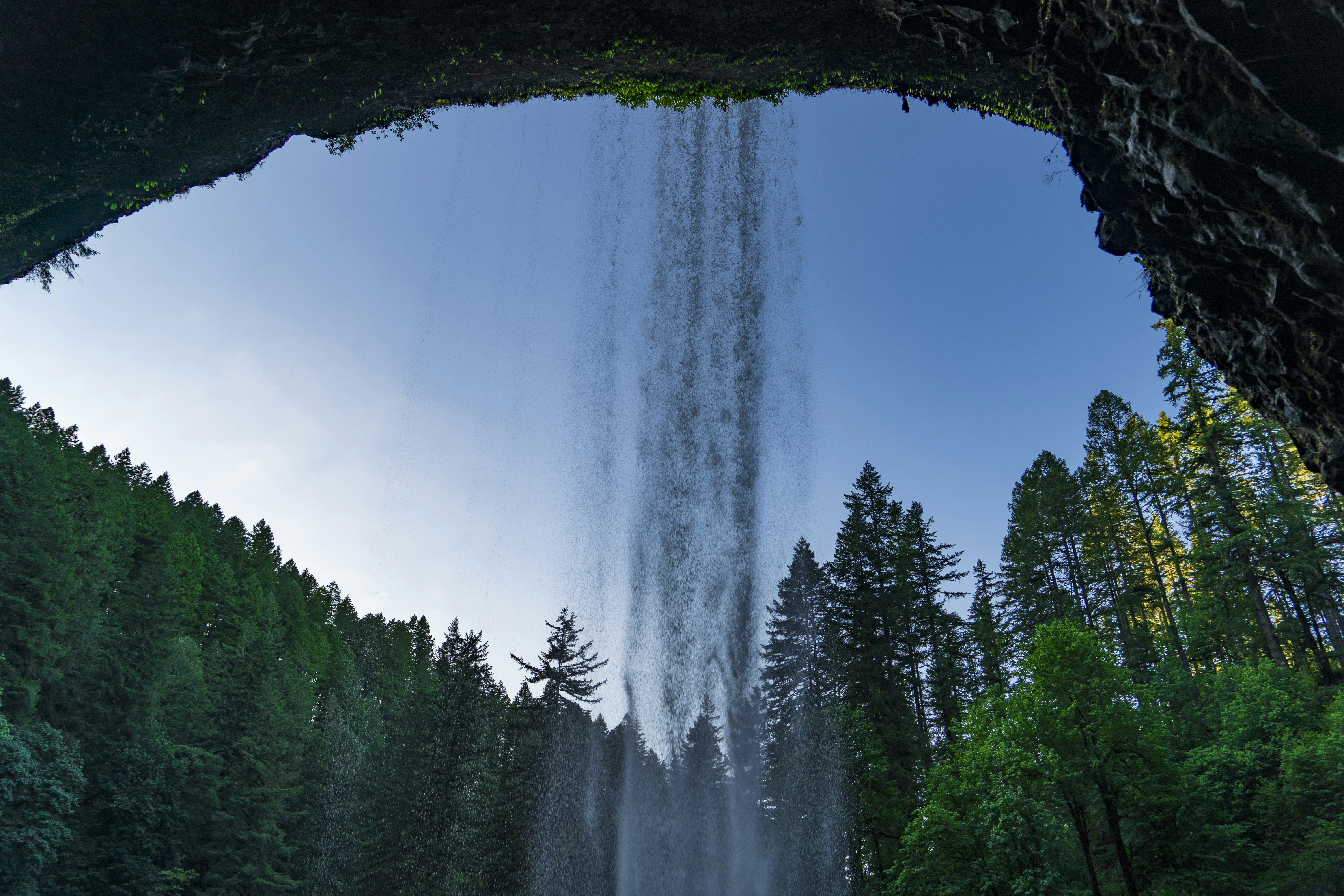 Low angle photography of waterfall photo – Free Forest Image on Unsplash