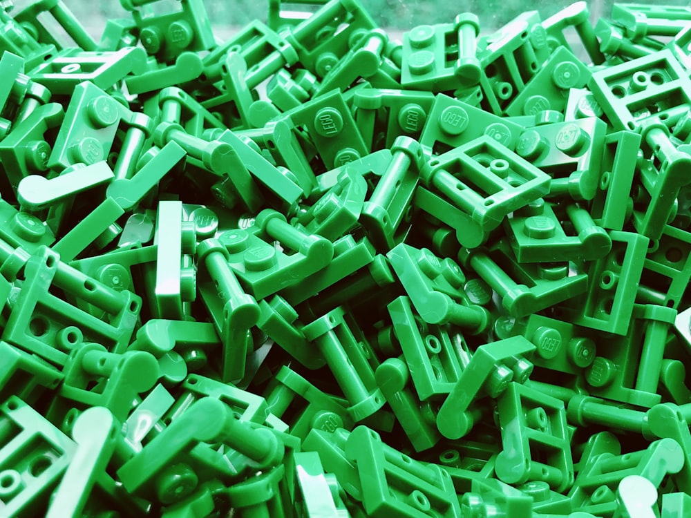 Estuches de plástico verde
