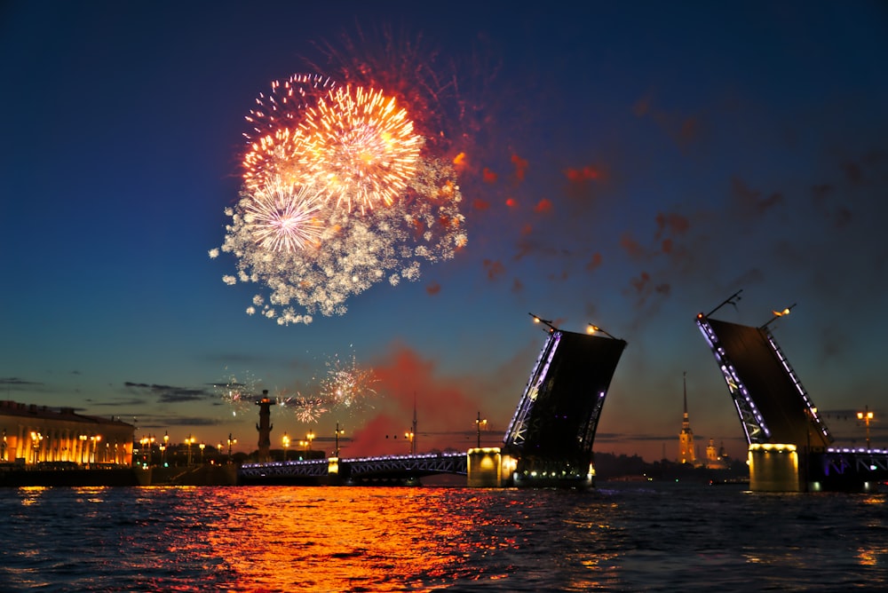 fogos de artifício durante a noite