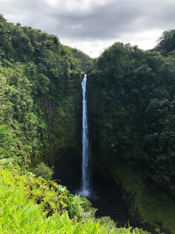 time lapse photography of waterfalls